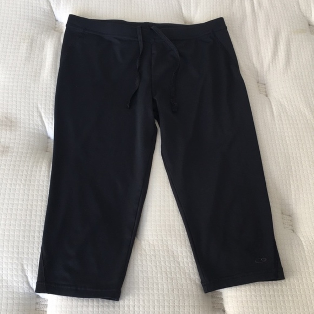 Women Champion Workout crop pants size S